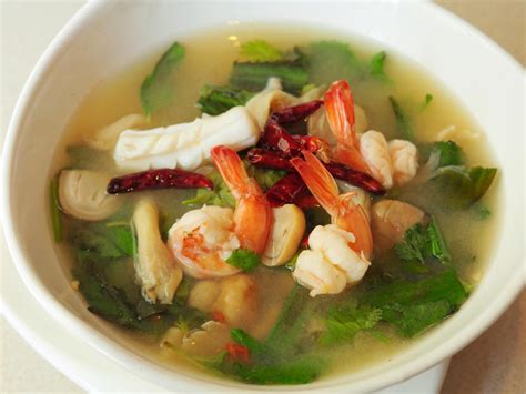 Seafood Soup Recipe and Nutrition - Eat This Much