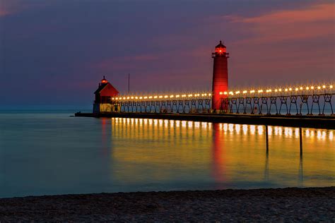 Grand Haven South Pier Lighthouse Photograph by Jack R Perry - Fine Art America