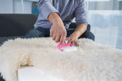 How to Clean a Real Sheepskin Rug at Home - Deerlux.com