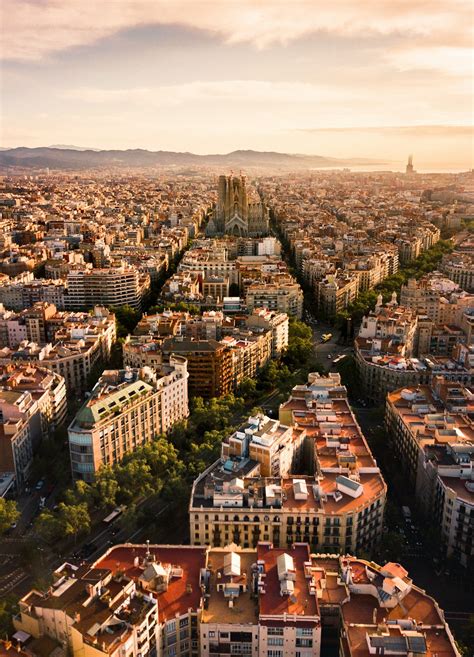 100+ Beautiful Barcelona Pictures | Download Free Images on Unsplash