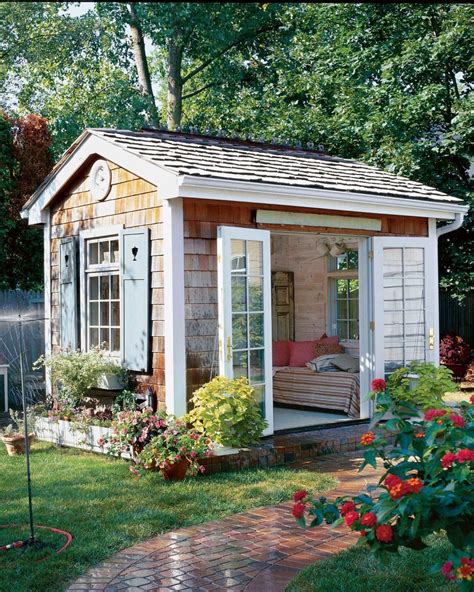 17 Charming She-Sheds to Inspire Your Own Backyard Getaway | Backyard sheds, Shed decor ...