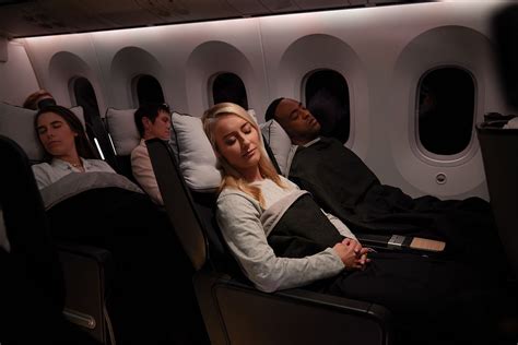 Qantas A380 Premium Economy Seat Review | Elcho Table