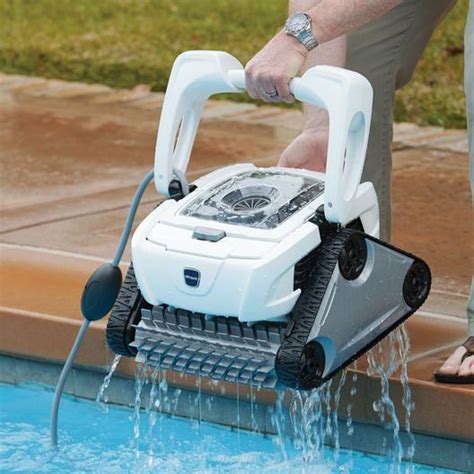 Polaris P825 Robotic Pool Cleaner | In The Swim