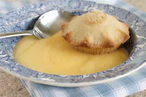 Old Fashioned Custard Recipes - Smooth & Creamy