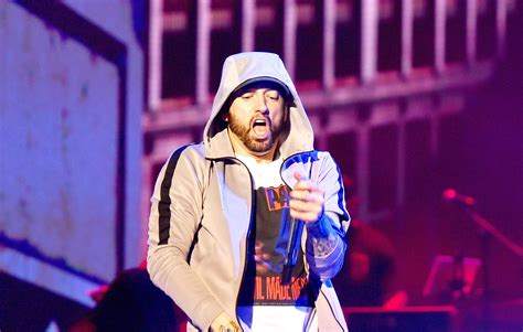 Eminem has announced his first tour dates for 2019.