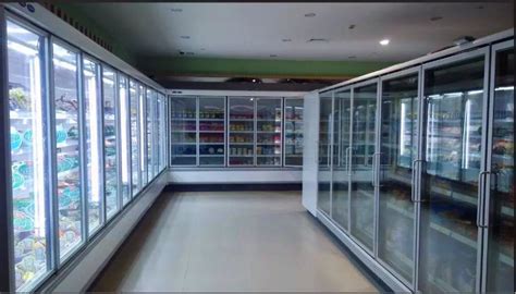 Glass door commercial supermarket walk in cooler beverage milk display refrigerator