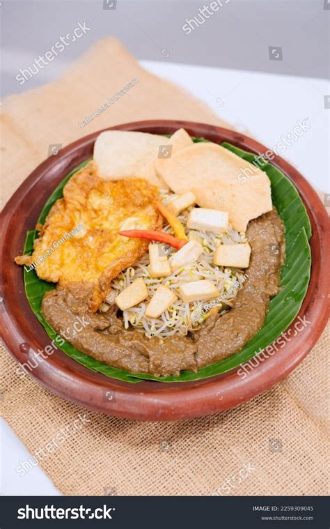 Tahu Tek Indonesian Traditional Food Originating Stock Photo 2259309045 | Shutterstock