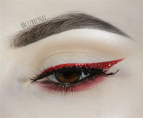 Red Glitter Eyeliner Look for Christmas | Step-by-Step Makeup Tutorial ...