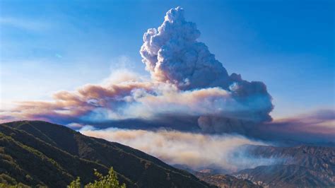 Timelapse - Pyrocumulus Clouds Formed By The Rey Fire - Santa Barbara 8/20/16 (4kUHD) - YouTube