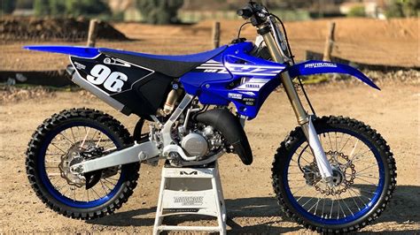 First Ride 2019 Yamaha YZ125 2 Stroke - Motocross Action Magazine - YouTube