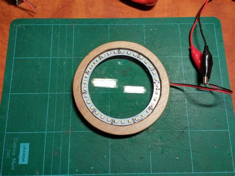 DIY Desktop LED Magnifier Lamp : 8 Steps (with Pictures) - Instructables