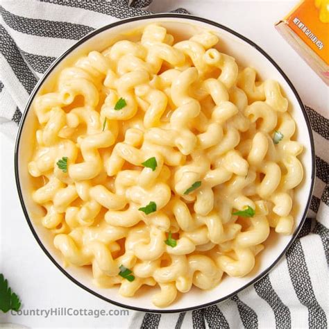 Velveeta Cheese Sauce {For Pasta & Dipping}