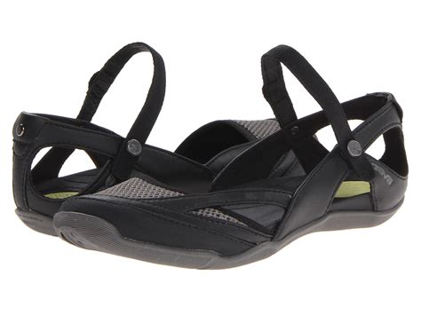 Zappos Teva ~ Low Wedge Sandals