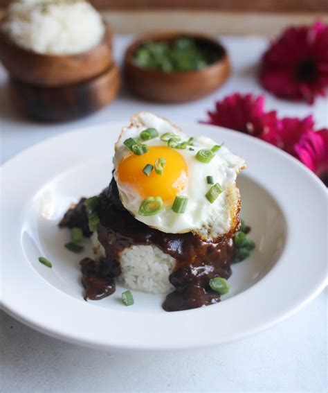 How To Make Hawaiian Loco Moco Recipe - Seasoned to Taste