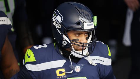 Seahawks Expected to Add Throwback Jerseys & Uniforms: Report | Heavy.com