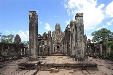 File:Bayon Temple, Angkor (4205342699).jpg