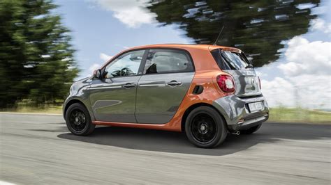 Smart ForFour Review 2025 | Top Gear