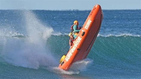 Surf Life Saving Australia’s 2018 National IRB Championships get under way in Thirroul ...