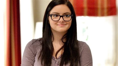 Alex uit Modern Family is in het echt de knappe Ariel Winter | MAN MAN