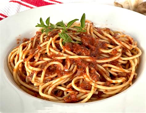 Mushroom Tomato Sauce (Vegan Mushroom Sauce) - Swirls of Flavor