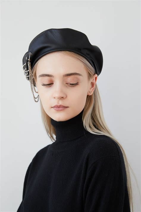 Black cashmere/leather beret with piercings and chains, edgy beret with eyelets, street style ...