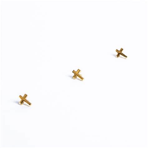 Lapel Pin Cross Gold 1/2In Pk6 | SWANSON CHRISTIAN PRODUCTS