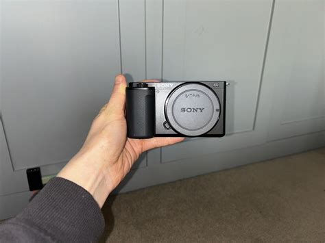 Sony Alpha ZV-E10 APS-C Interchangeable Lens Mirrorless PLUS 16-50mm ...