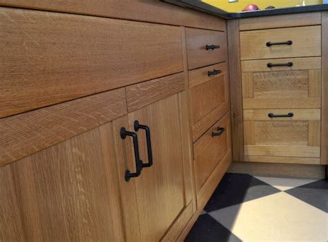 Quarter Sawn White Oak Base Cabinets | White oak kitchen, Oak kitchen cabinets, Oak kitchen