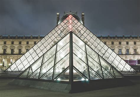 Louvre Pyramid by I.M, Pei: The Glass Pyramid - Rethinking The Future