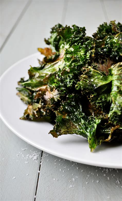 Roasted Crispy Kale Chips Recipe