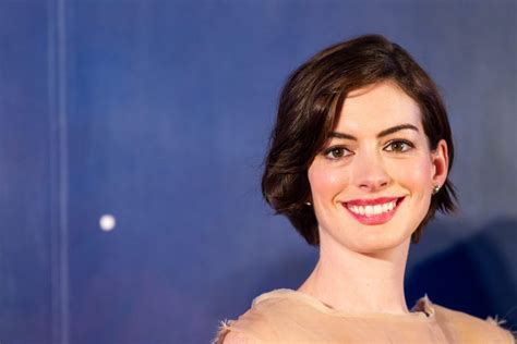 Anne Hathaway - Biography, Movies, Quotes, Videos