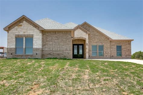 Joshua, TX Real Estate - Joshua Homes for Sale | realtor.com®