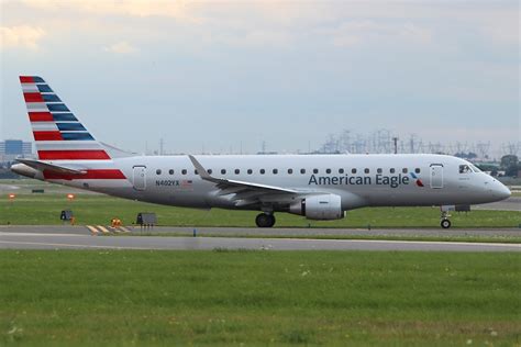 File:Embraer ERJ-175-200LR American Eagle N402YX, YYZ Toronto, ON (Lester B. Pearson ...