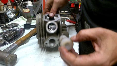 four stroke cylinder head porting #1 - YouTube