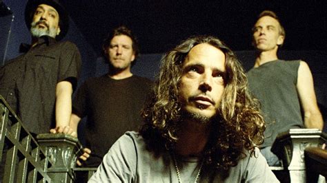 Chris Cornell Soundgarden - Chris Cornell S Widow Sues Soundgarden Over ...