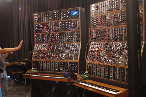 keith-emerson-modular-synthesizert02 – Synthtopia