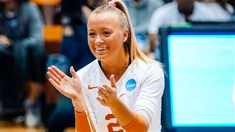 Emma Halter - Volleyball - University of Texas Athletics