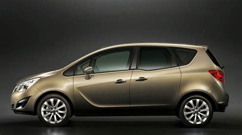 Opel Meriva Reveals Interior: First Video | Motor1.com Photos