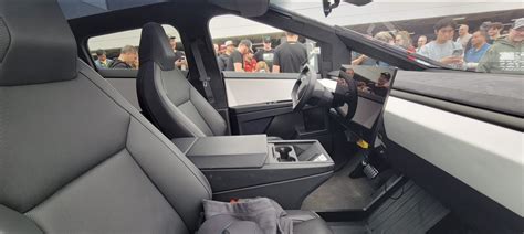 Tesla Cybertruck Interior 2024 - Carlen Kathleen