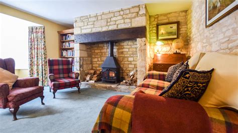 The finest Cotswold cottage fireplaces | Bolthole Retreats