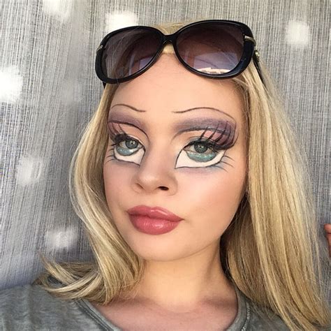 Awkward Instagram Beauty Trend: Bratz Doll Makeup