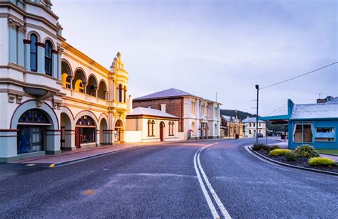 TOWNS OF TASMANIA: Zeehan