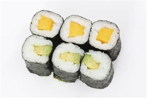 What Is Oshinko? Learn All About It and How To Make Oshinko Roll in 2022 | Vegetarian instant ...