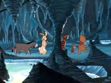 Winnie the Pooh and friends walking through the cave of "Skull". nel 2023