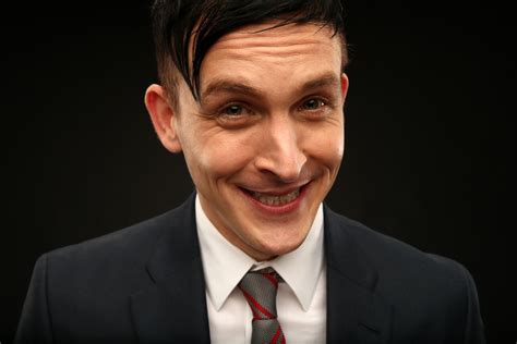 Robin Lord Taylor as Oswald Cobblepot - Gotham Photo (37606737) - Fanpop