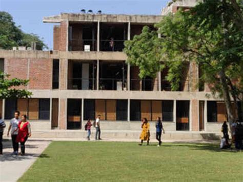 CEPT Univ ranks 4th in NIRF’s architecture category | Ahmedabad News - Times of India