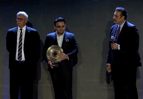 BCCI Awards: The "heartwarming moment" When Ravi Shastri received ...