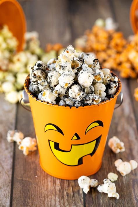 Easy Halloween Popcorn - Partylicious