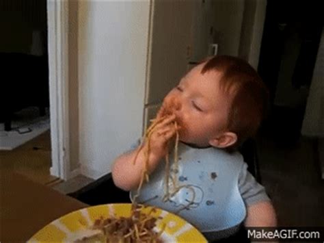 Baby Eating Spaghetti Gif - img-dink