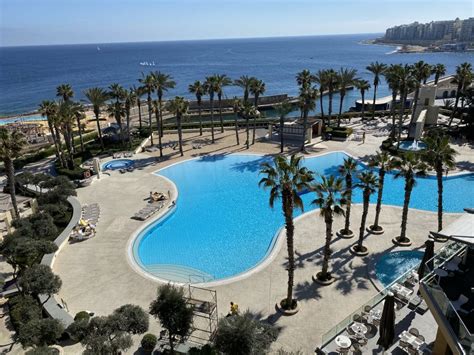 "Pool" Hilton Malta (St Julian's) • HolidayCheck (Majjistral | Malta)